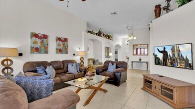 8034 King Palm Cir-Unit -ID1248783P in Kissimmee, FL - Foto de edificio - Building Photo