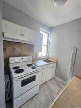 36 Hillside Ave., Unit 1 in Williston Park, NY - Building Photo - Building Photo