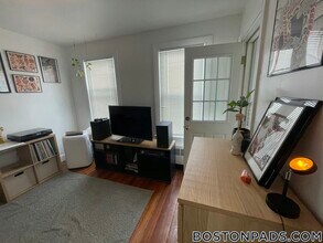 87 Winthrop Shore Dr in Winthrop, MA - Building Photo - Building Photo