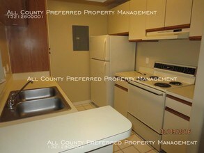 7667 N Wickham Rd in Melbourne, FL - Building Photo - Building Photo