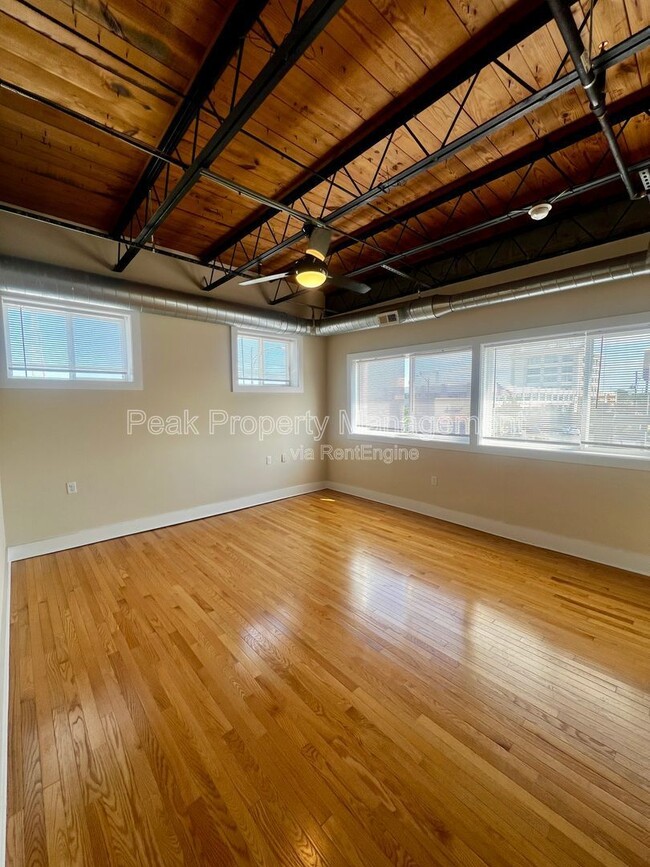 property at 2709 W Broad St