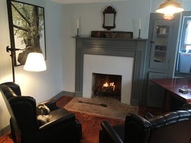 570 Mill Rd, Unit rental apartment in Havertown, PA - Building Photo