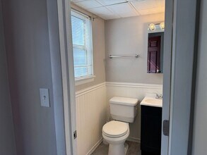 555 Russell Rd in Westfield, MA - Building Photo - Building Photo