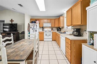 309 Flying Bridge Dr in Gun Barrel City, TX - Building Photo - Building Photo