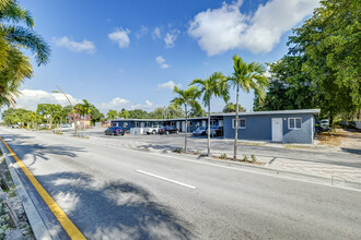 2300 Sistrunk Blvd in Fort Lauderdale, FL - Building Photo - Building Photo