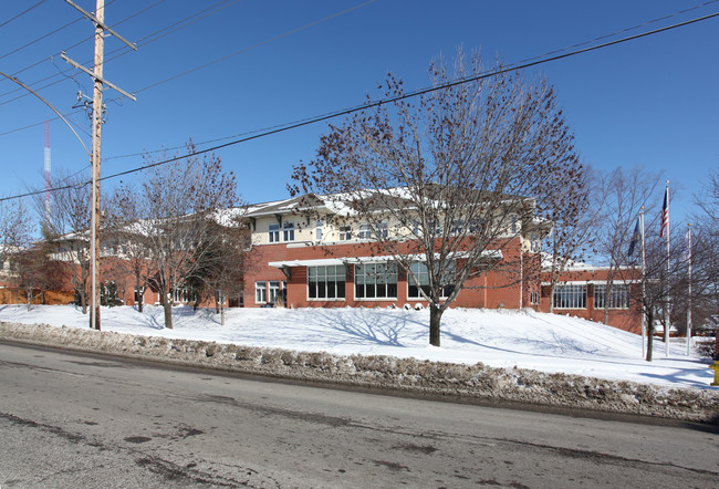 Claridge Court in Prairie Village, KS - Building Photo - Building Photo