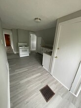 12 Harding Pl in New Haven, CT - Building Photo - Building Photo