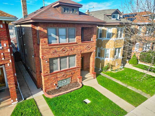 property at 4310 S Sawyer Ave