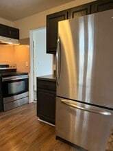 6686 Deer Ct in Bedford Heights, OH - Building Photo - Building Photo