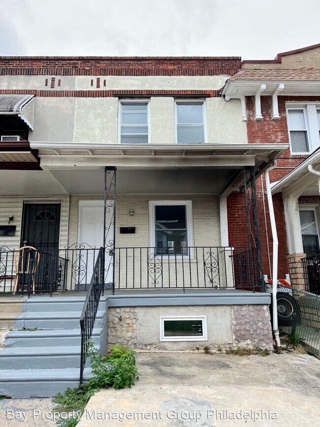 2651 S Lloyd St photo'