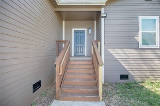 2016 H Ave in Dickinson, TX - Building Photo - Building Photo