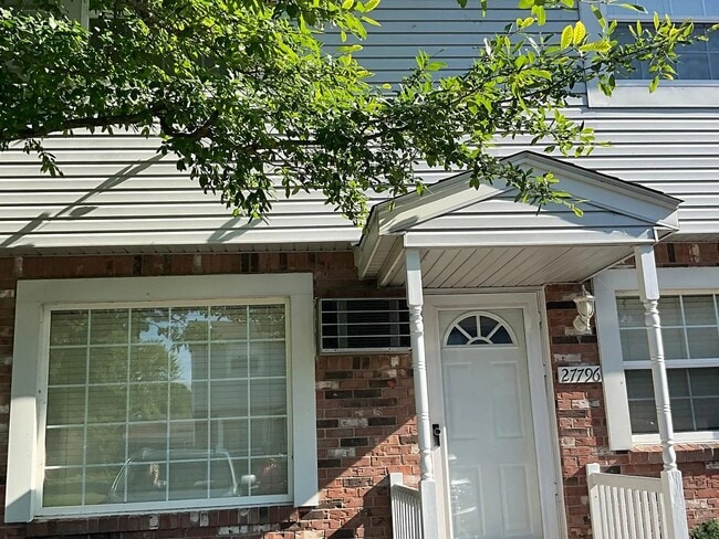 property at 27796 Reo Rd