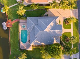 2144 Henley Pl in Wellington, FL - Building Photo