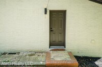 634 Woodburn Dr photo'