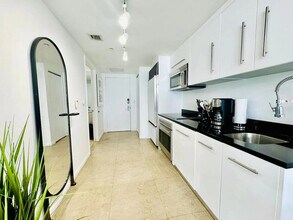 501 Brickell Ave, Unit SI ID1255508P in Miami, FL - Foto de edificio - Building Photo