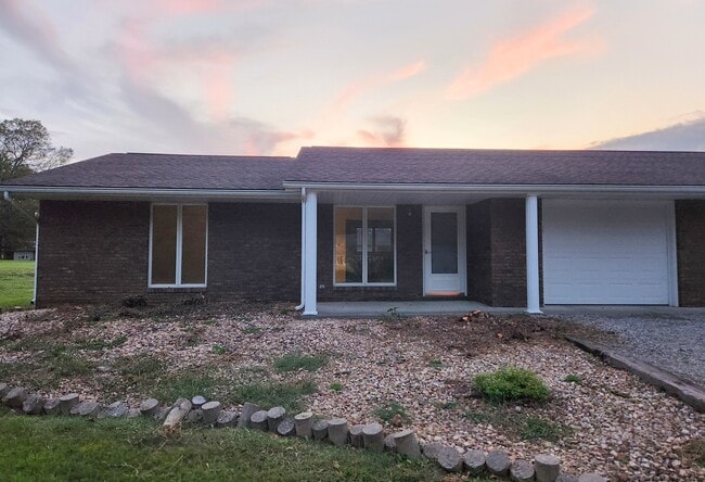 5477 Country Club Rd, Unit 1