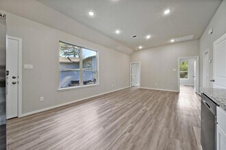 1307 St Lawrence River Rd in Conroe, TX - Building Photo - Building Photo