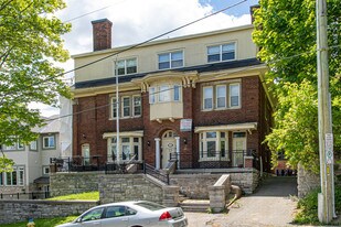 10 Marlborough Ave in Ottawa, ON - Building Photo