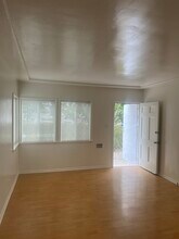 511 N La Brea Ave, Unit B in Inglewood, CA - Foto de edificio - Building Photo