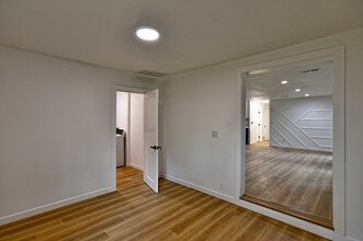 22705 58th Ave W in Mountlake Terrace, WA - Building Photo - Building Photo