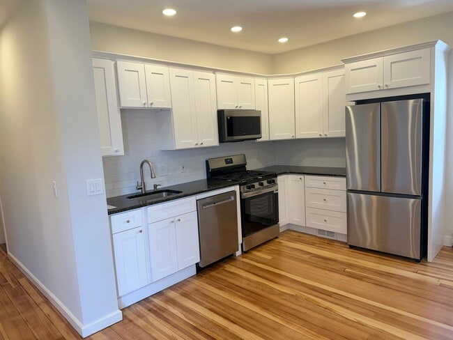 property at 172 Putnam Ave