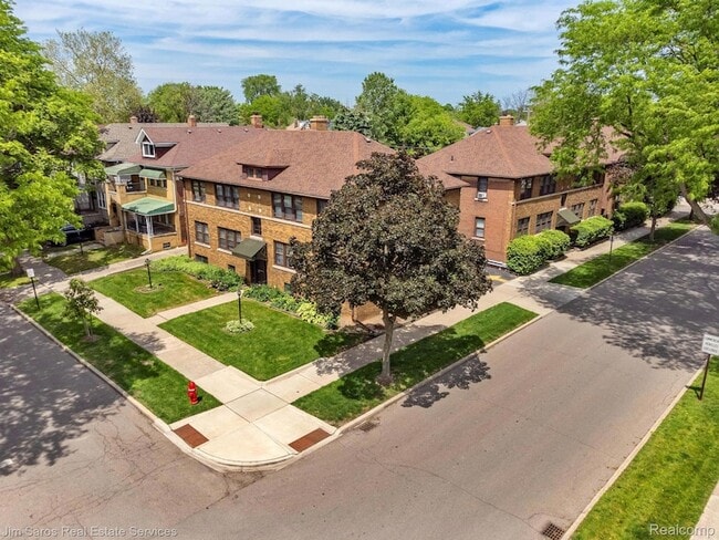property at 1300 Maryland St