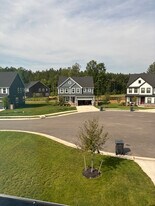 Giles community in Mechanicsville, VA - Building Photo