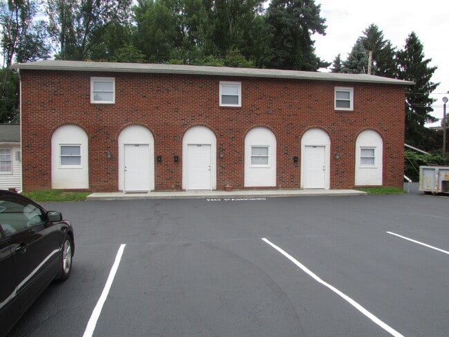 property at 132 6th Dr SE
