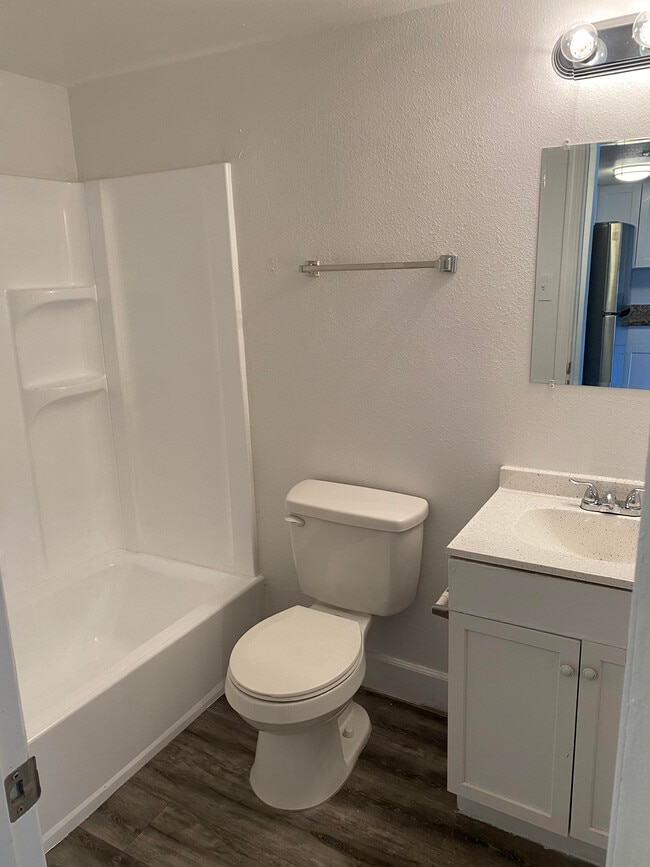 Canyon Greens in Phoenix, AZ - Building Photo - Building Photo