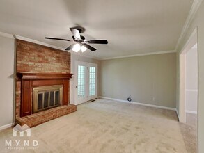 727 Twin Brooks Ct in Marietta, GA - Building Photo - Building Photo