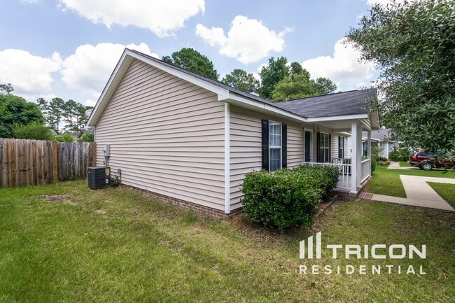 744 N Shadowbrook Dr in Columbia, SC - Building Photo - Building Photo