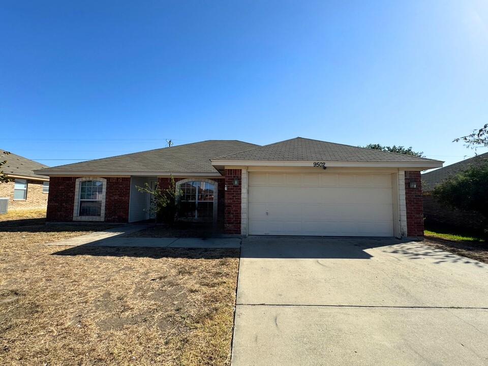 9502 Diana Dr in Killeen, TX - Building Photo