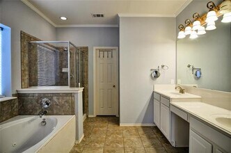 9212 Regal Oaks Dr in McKinney, TX - Building Photo - Building Photo