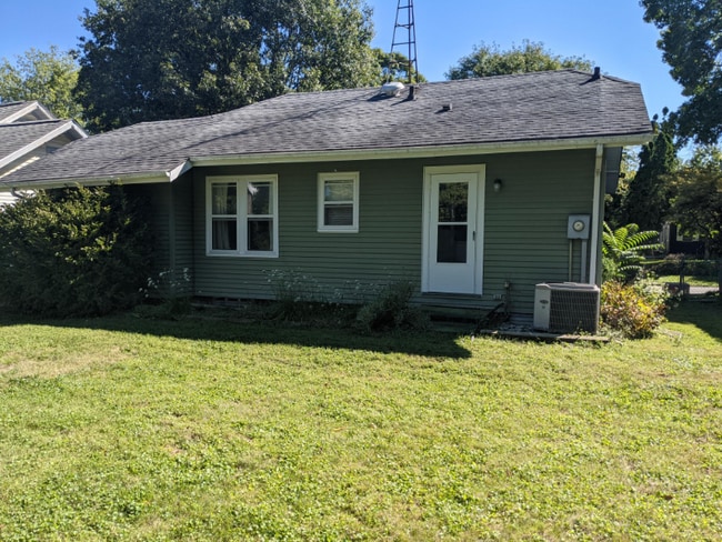 property at 613 Rundell St