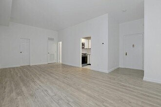 1250 North Ave in New Rochelle, NY - Building Photo - Building Photo
