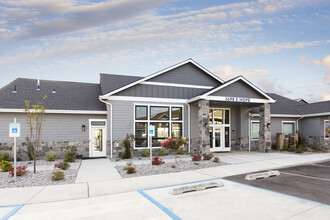 Park Villas in Post Falls, ID - Foto de edificio - Building Photo