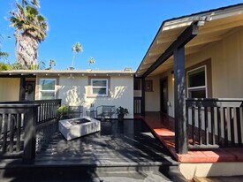 4649 W Point Loma Blvd in San Diego, CA - Building Photo