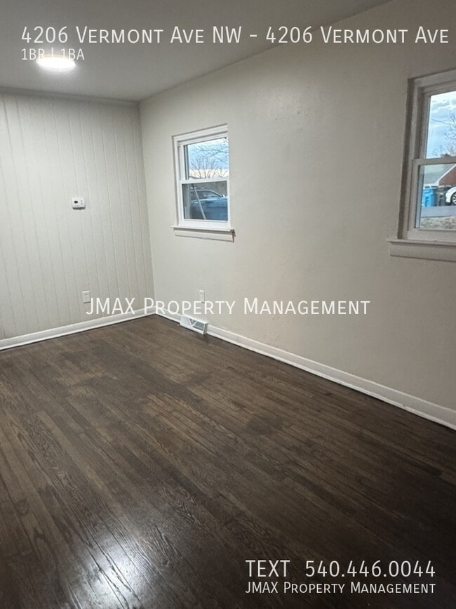 4206 Vermont Ave NW in Roanoke, VA - Building Photo - Building Photo