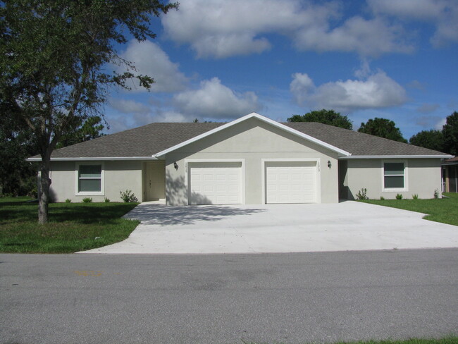 26290 Navigator Rd in Punta Gorda, FL - Building Photo - Building Photo