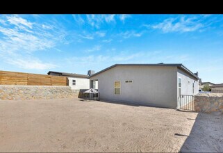 113 Via Rojas Dr in Horizon City, TX - Building Photo - Building Photo