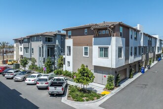 Lumen in San Diego, CA - Foto de edificio - Building Photo