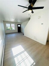45 Hazael St in Providence, RI - Foto de edificio - Building Photo