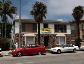 2075 E Broadway in Long Beach, CA - Building Photo