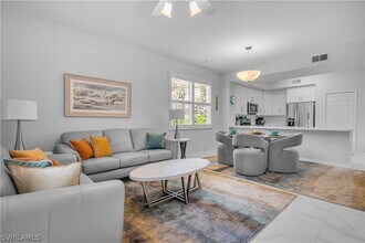 20922 Island Sound Cir in Estero, FL - Foto de edificio - Building Photo