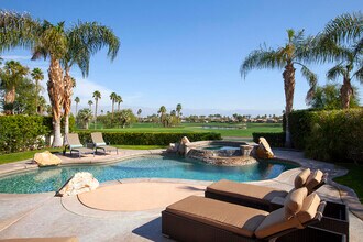 79702 Mission Dr E in La Quinta, CA - Foto de edificio - Building Photo