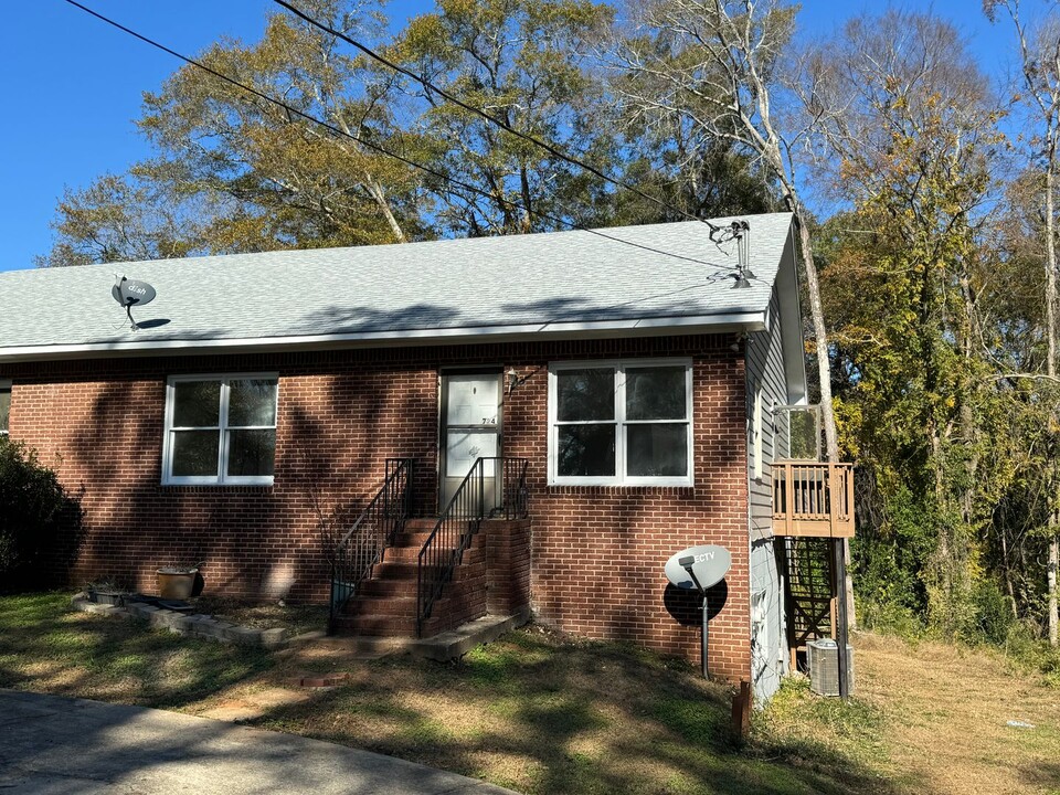 724 Belmont St in Commerce, GA - Building Photo