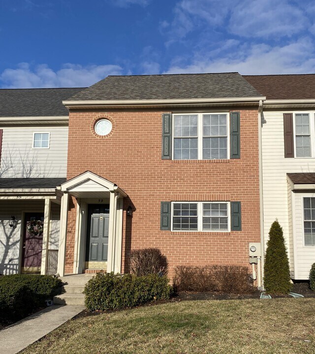 59 Mabel Ln in Martinsburg, WV - Building Photo