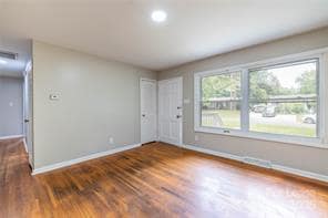 4438 Gainesborough Rd in Charlotte, NC - Building Photo - Building Photo