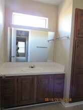 6813 NW Willow Springs Dr in Lawton, OK - Building Photo - Building Photo