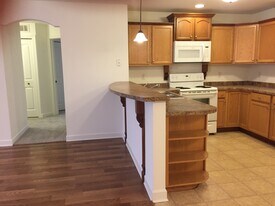 2724 Hidden Dr in St. Francis, WI - Building Photo